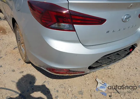 2019 Hyundai Elantra Value Edition z USA, uszkodzony, nr VIN 5NPD84LF0KH497395